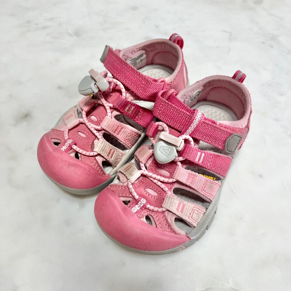 Toddler Girls Pink Keens Size 9